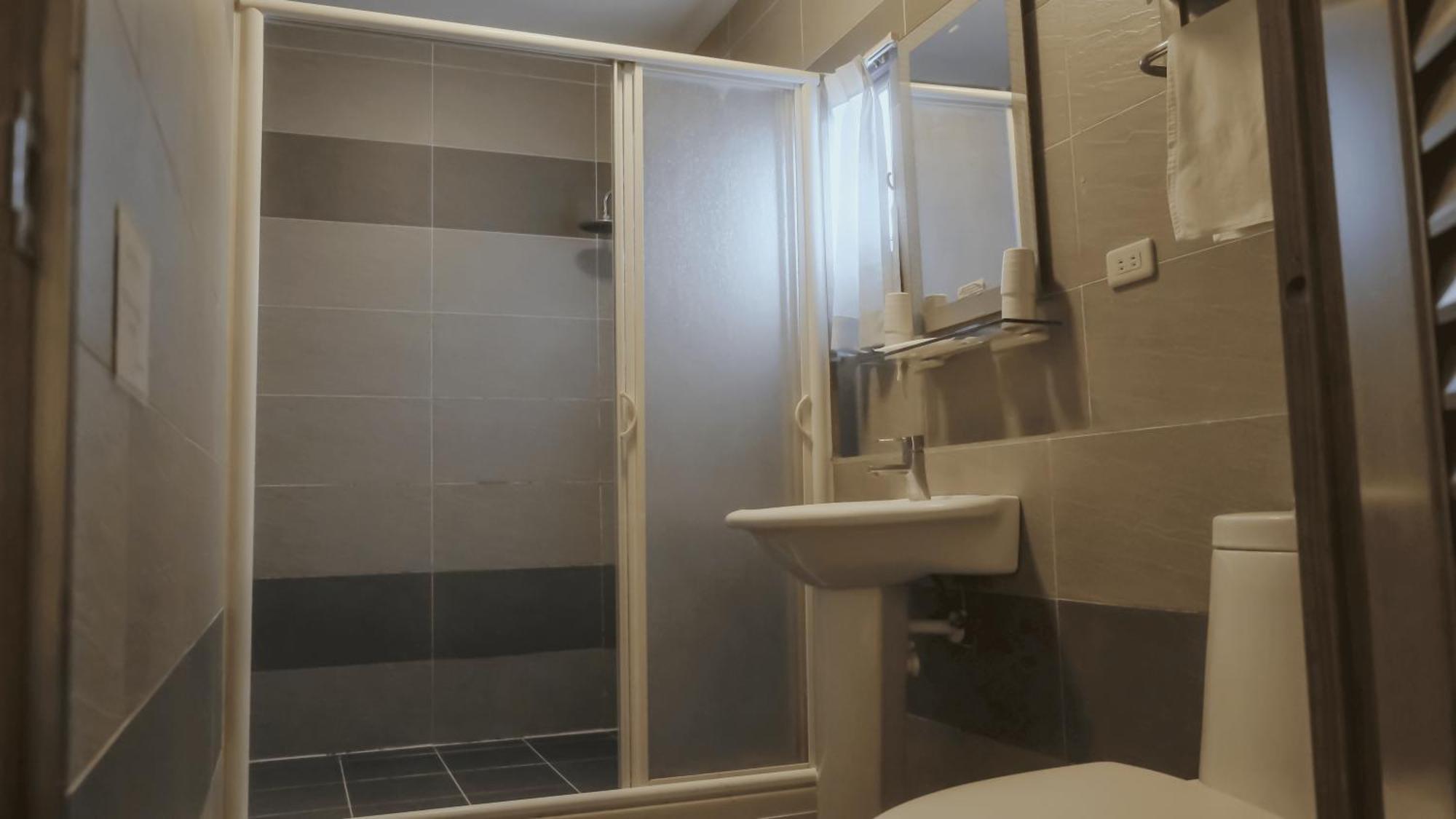 ג'יג'י Champs Yazuh B&B חדר תמונה